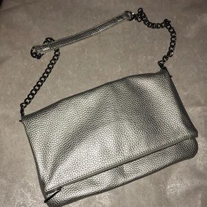 💎EXPRESS SILVER EVENING BAG💎    NWOT